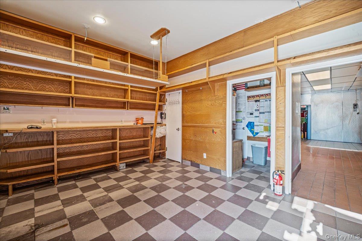 8617 Northern Boulevard First Floor Property Photo 4