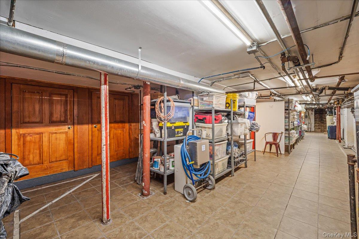 8617 Northern Boulevard First Floor Property Photo 18