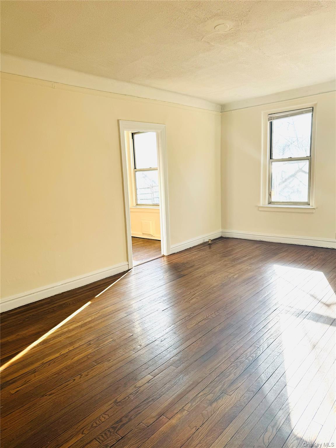 472 Gramatan Avenue Bldg.3, Unit L2 Property Photo 4