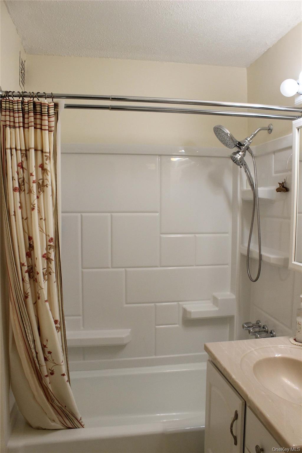 72-35 112 Street 2e Property Photo 6