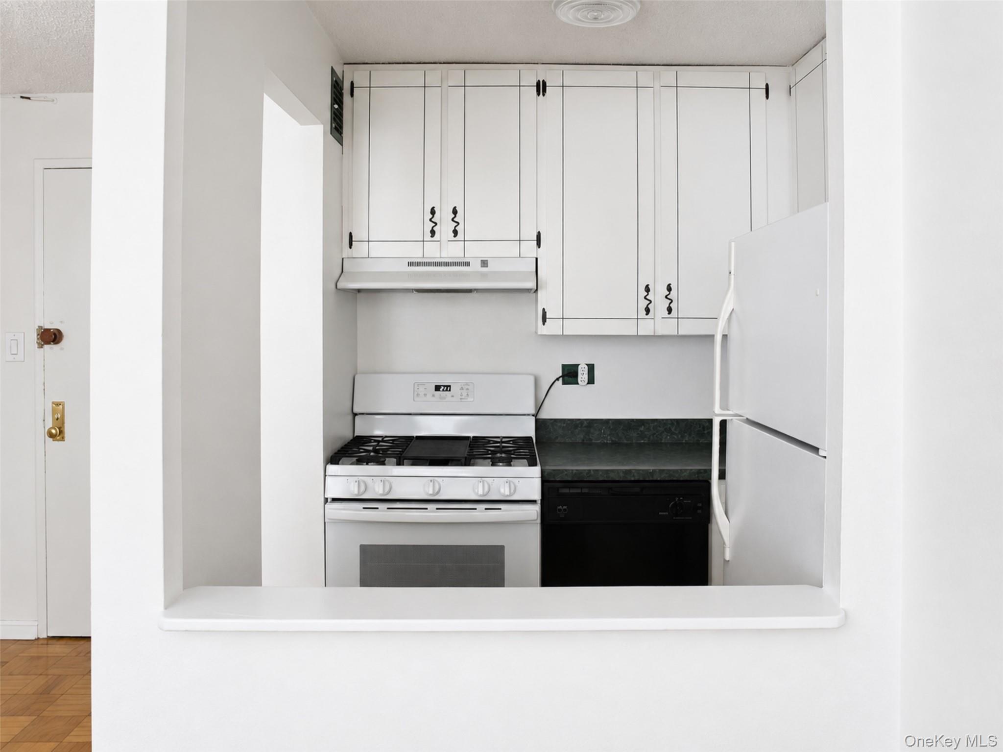 72-35 112 Street 2e Property Photo 9