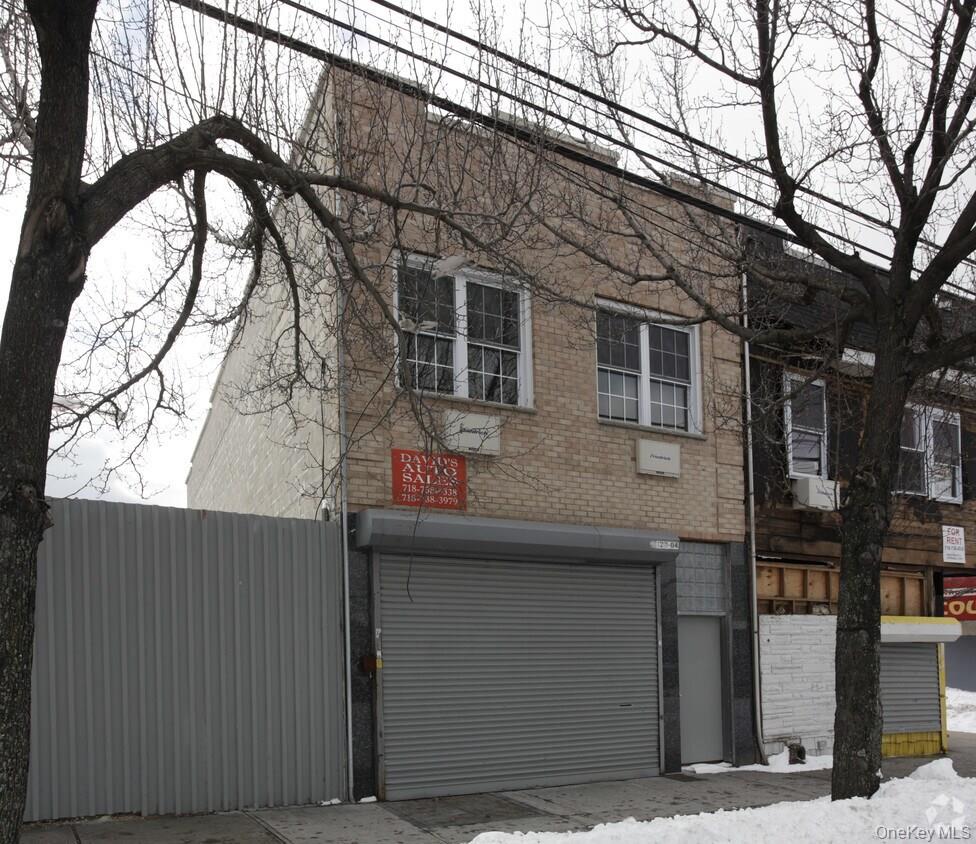 12804 Rockaway Boulevard Property Photo 4