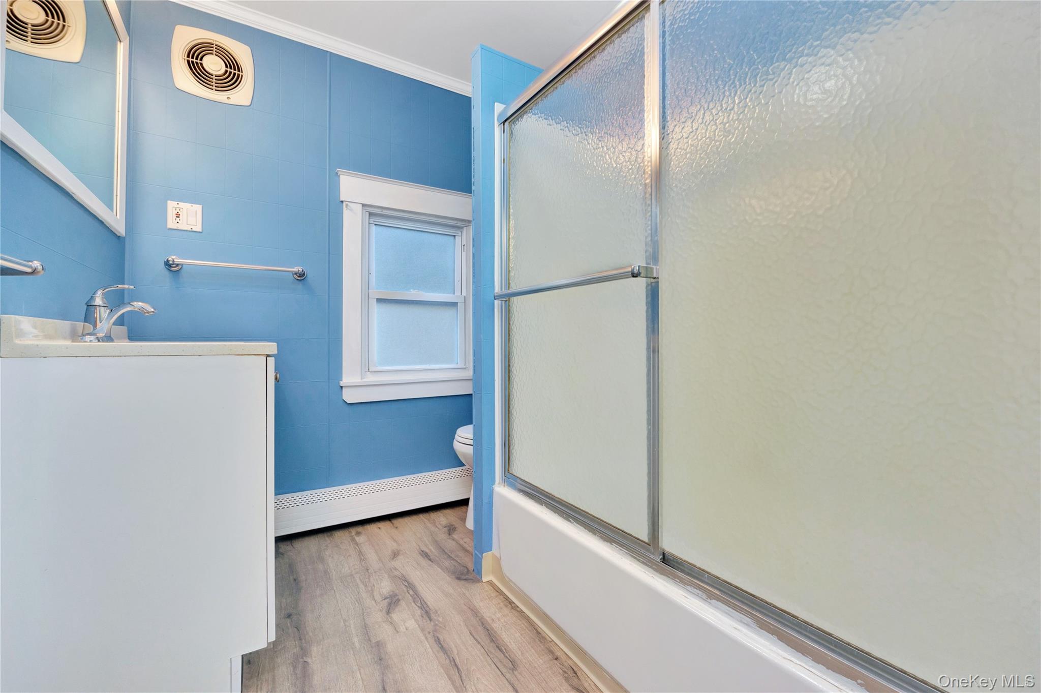 35 Andrew Avenue Property Photo 3