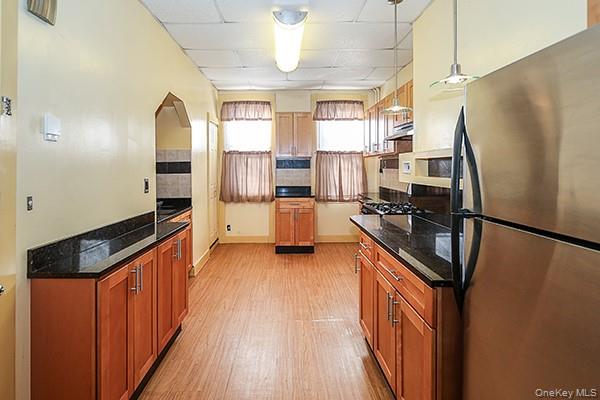 60-64 54th Place Property Photo 5