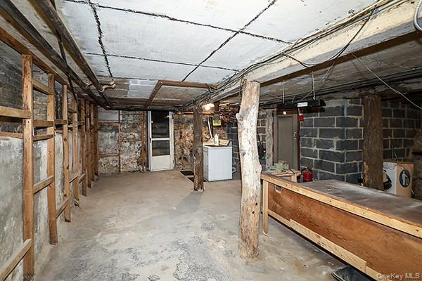 60-64 54th Place Property Photo 36