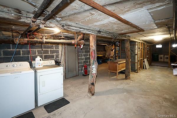 60-64 54th Place Property Photo 37