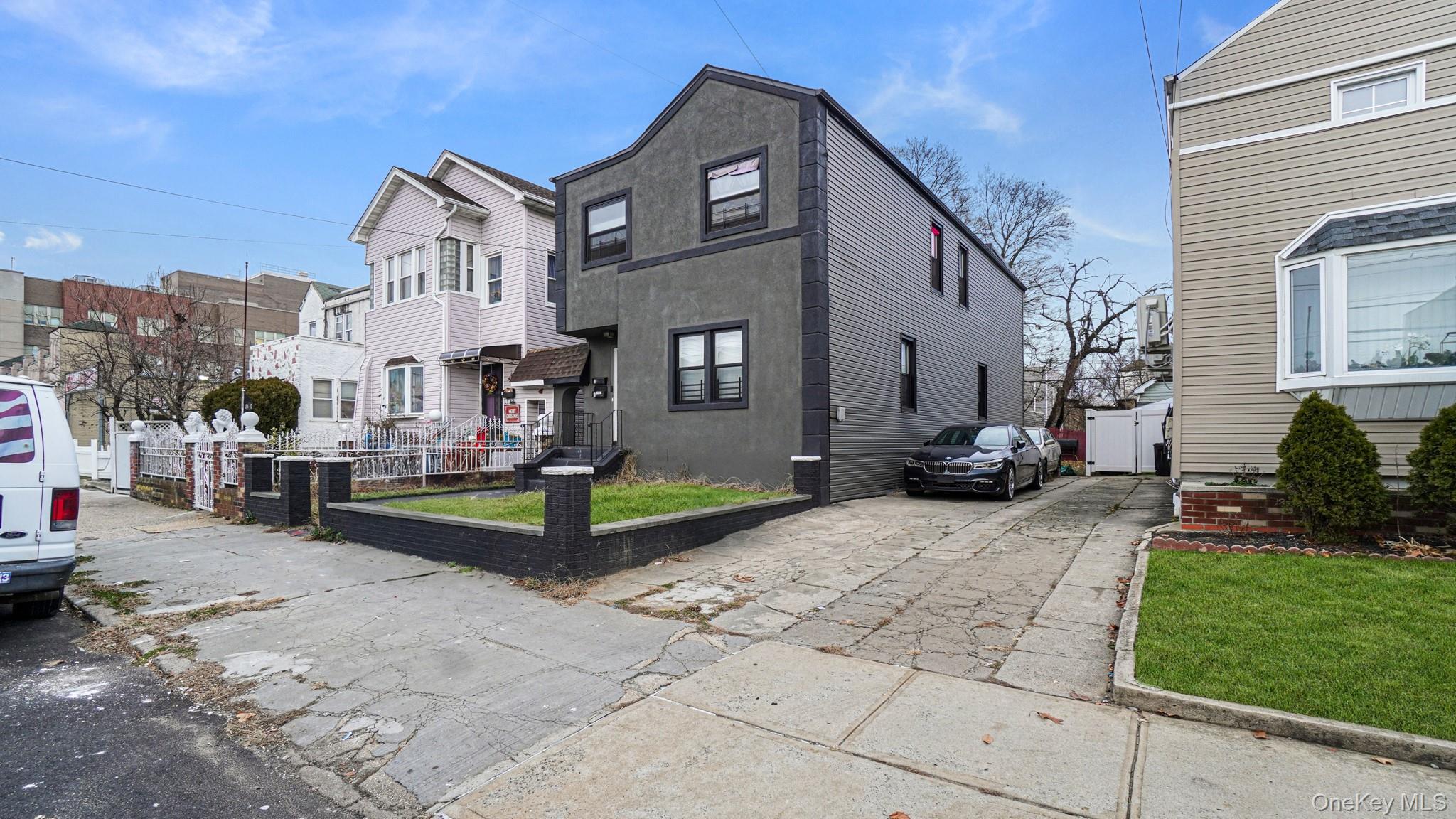 13421 233rd Street Property Photo 2