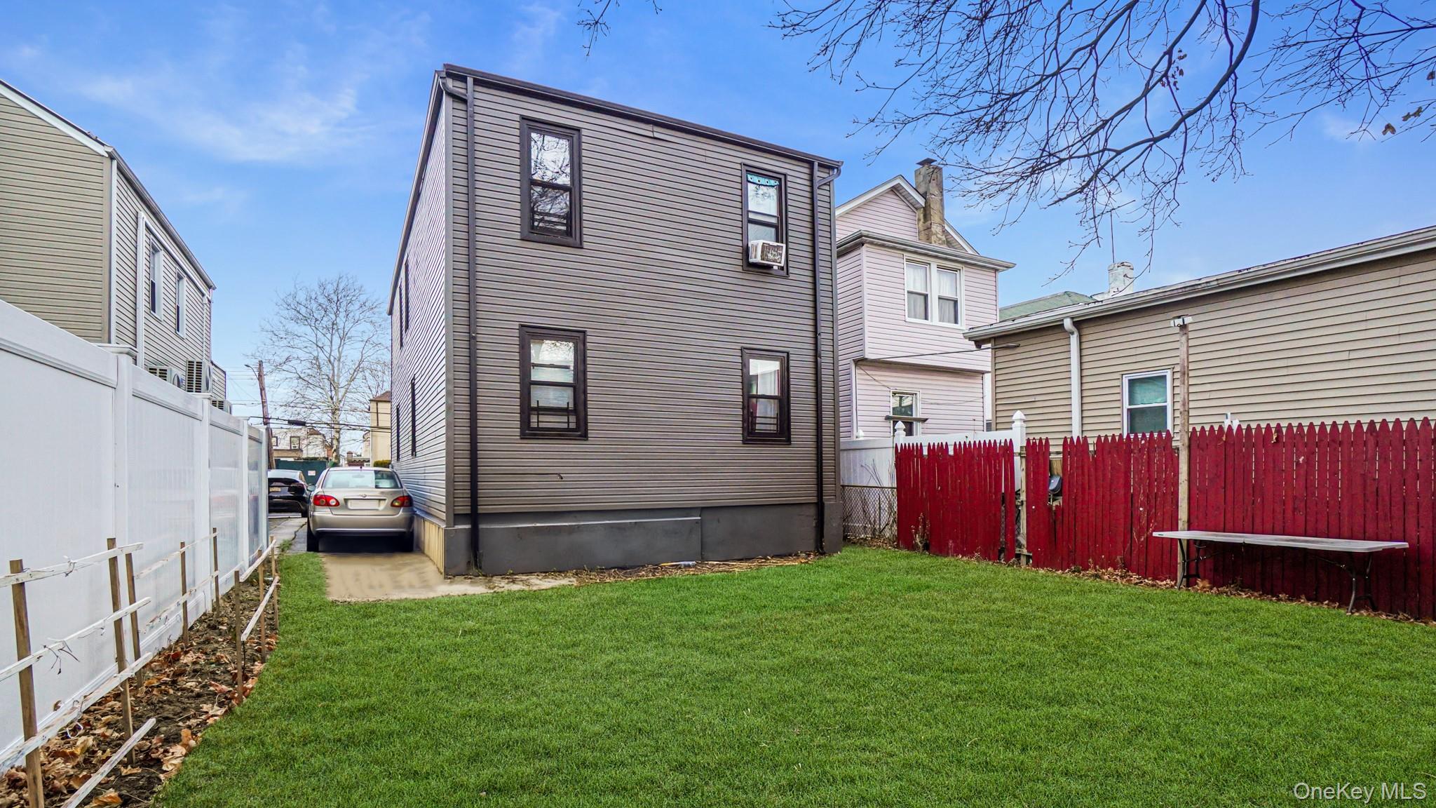 13421 233rd Street Property Photo 15