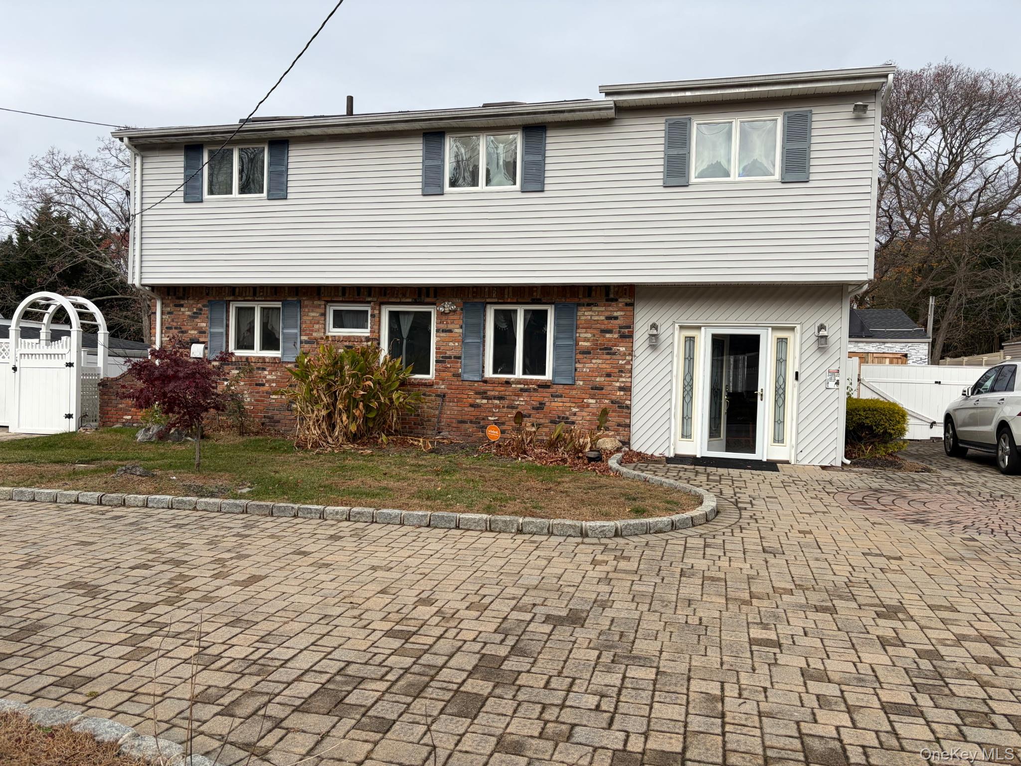 5 Joy Road Property Photo 1