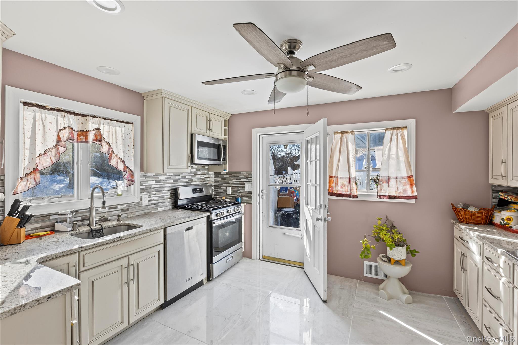 5 Joy Road Property Photo 19
