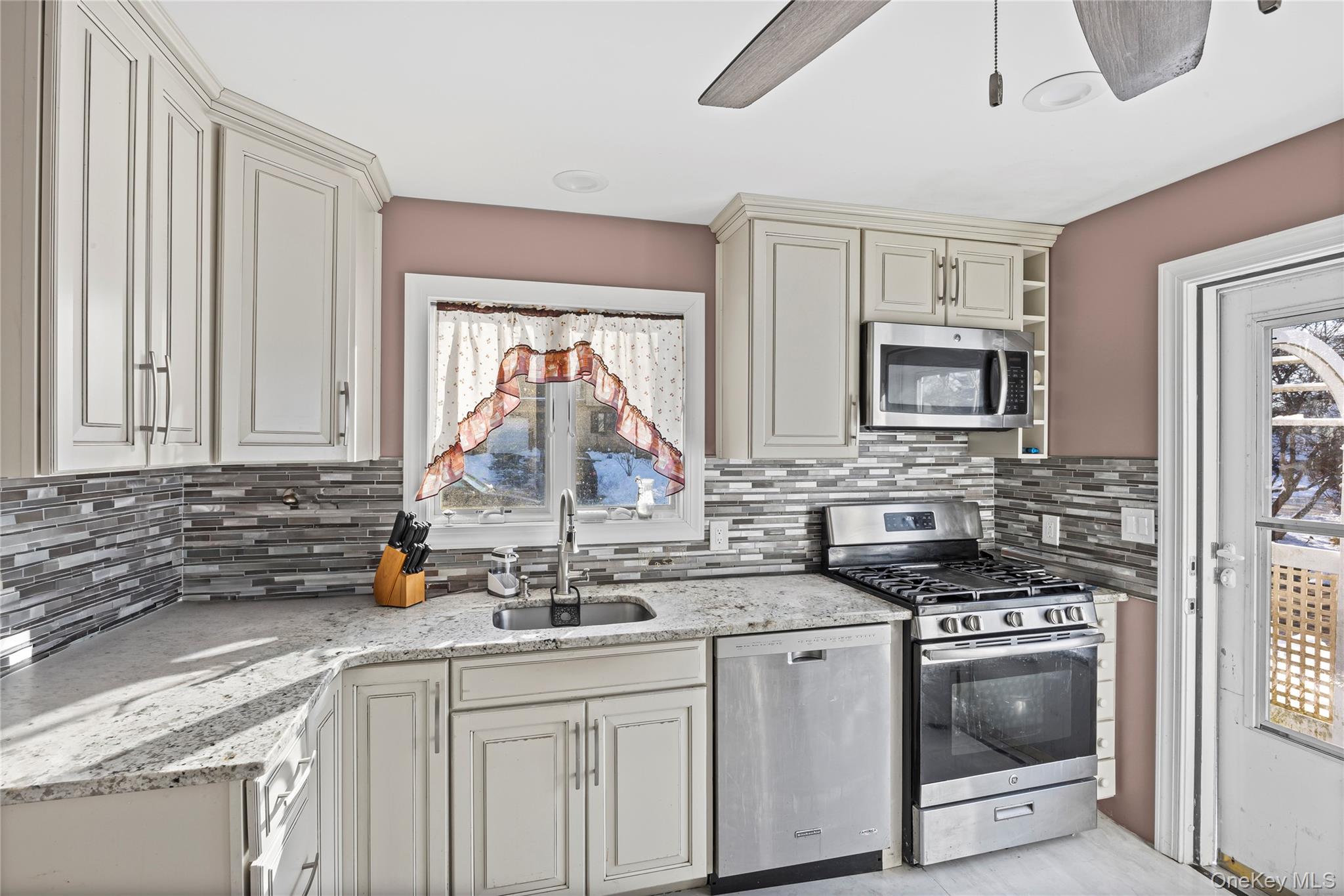 5 Joy Road Property Photo 20