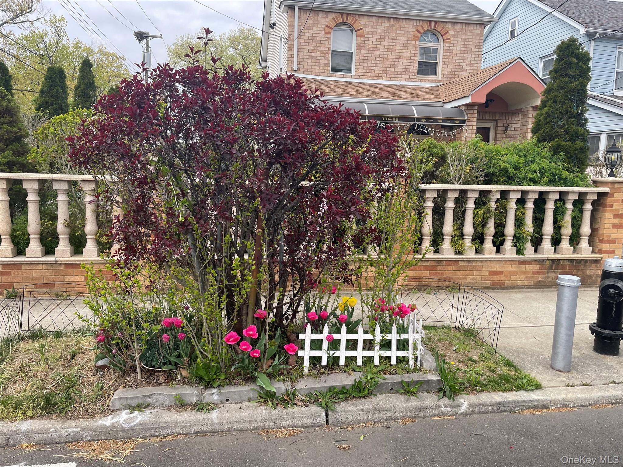 114-68 208th Street Property Photo 2