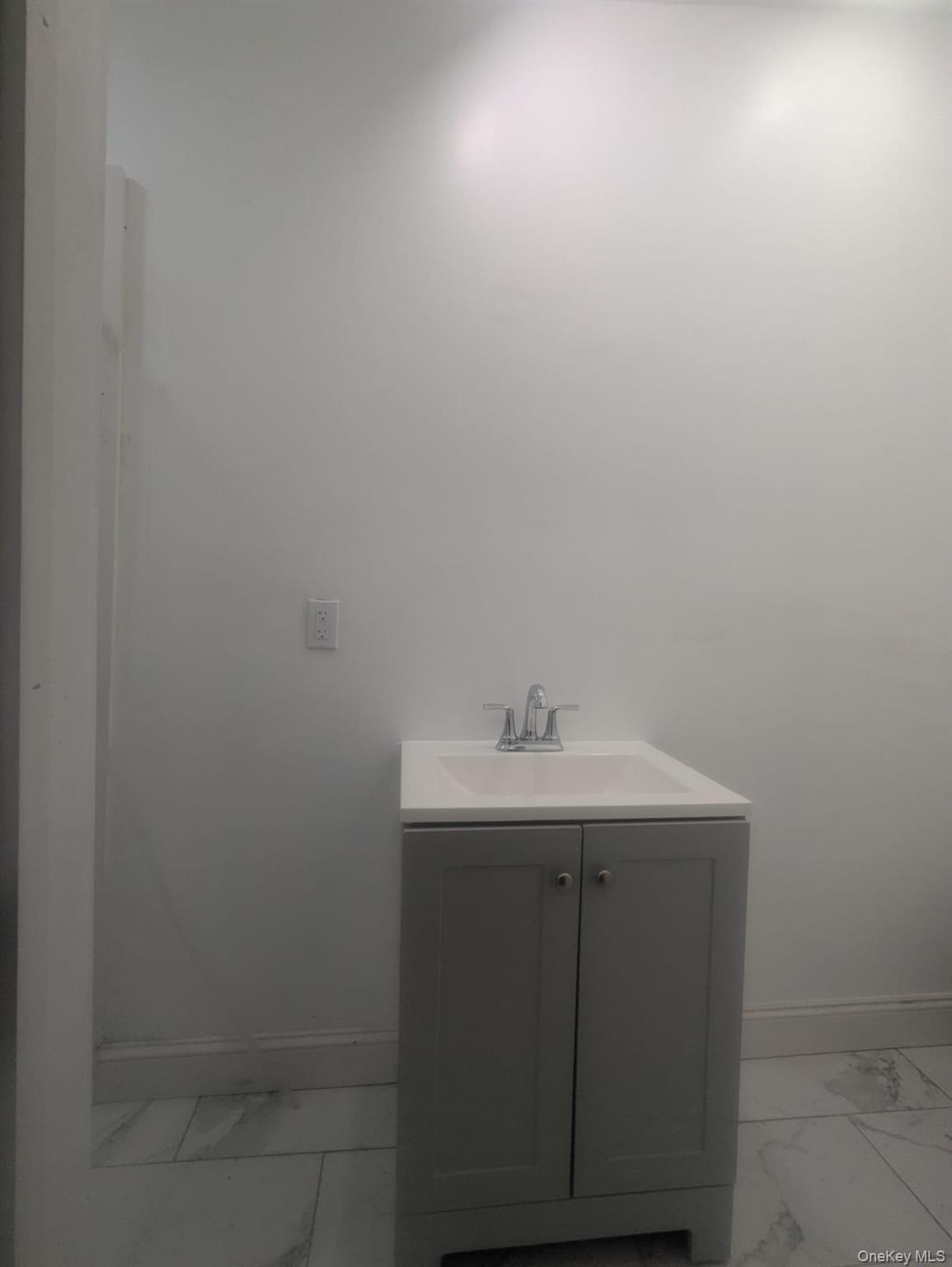 2323 Mott Avenue Property Photo 6