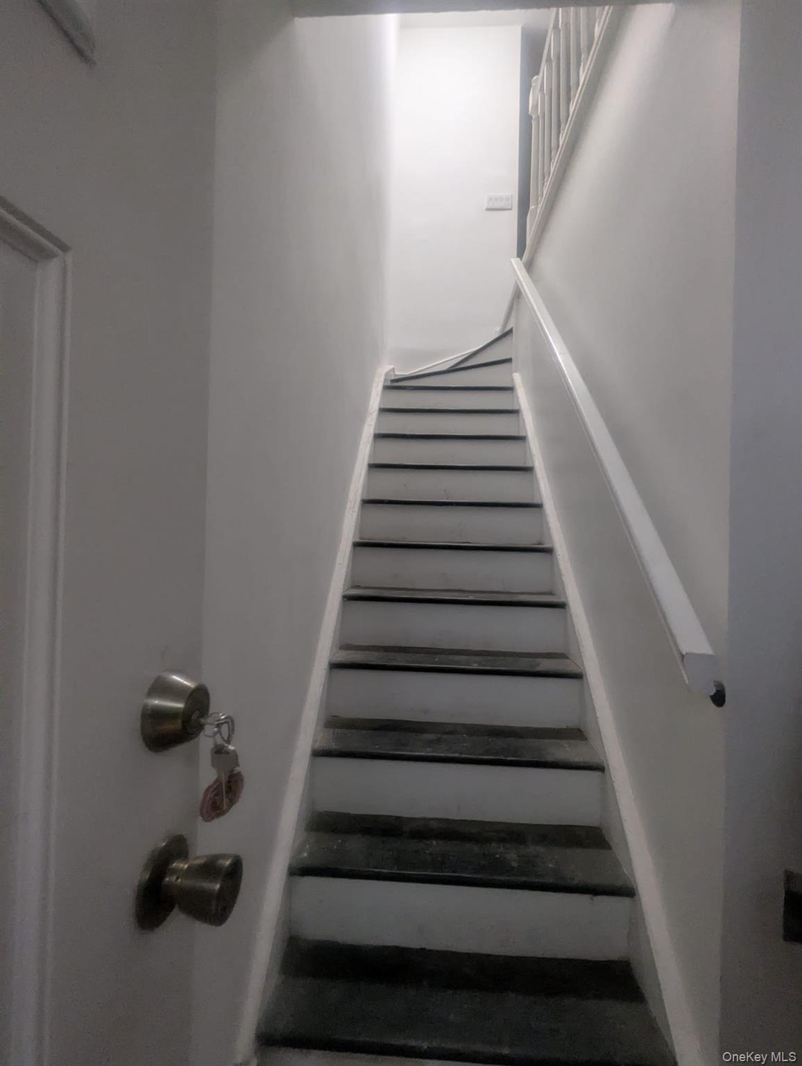 2323 Mott Avenue Property Photo 18