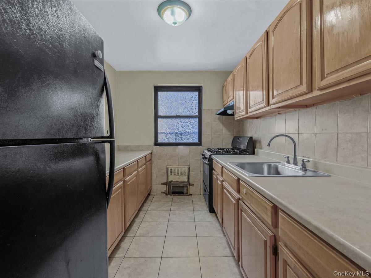 44-05 Macnish Street 1b Property Photo 4
