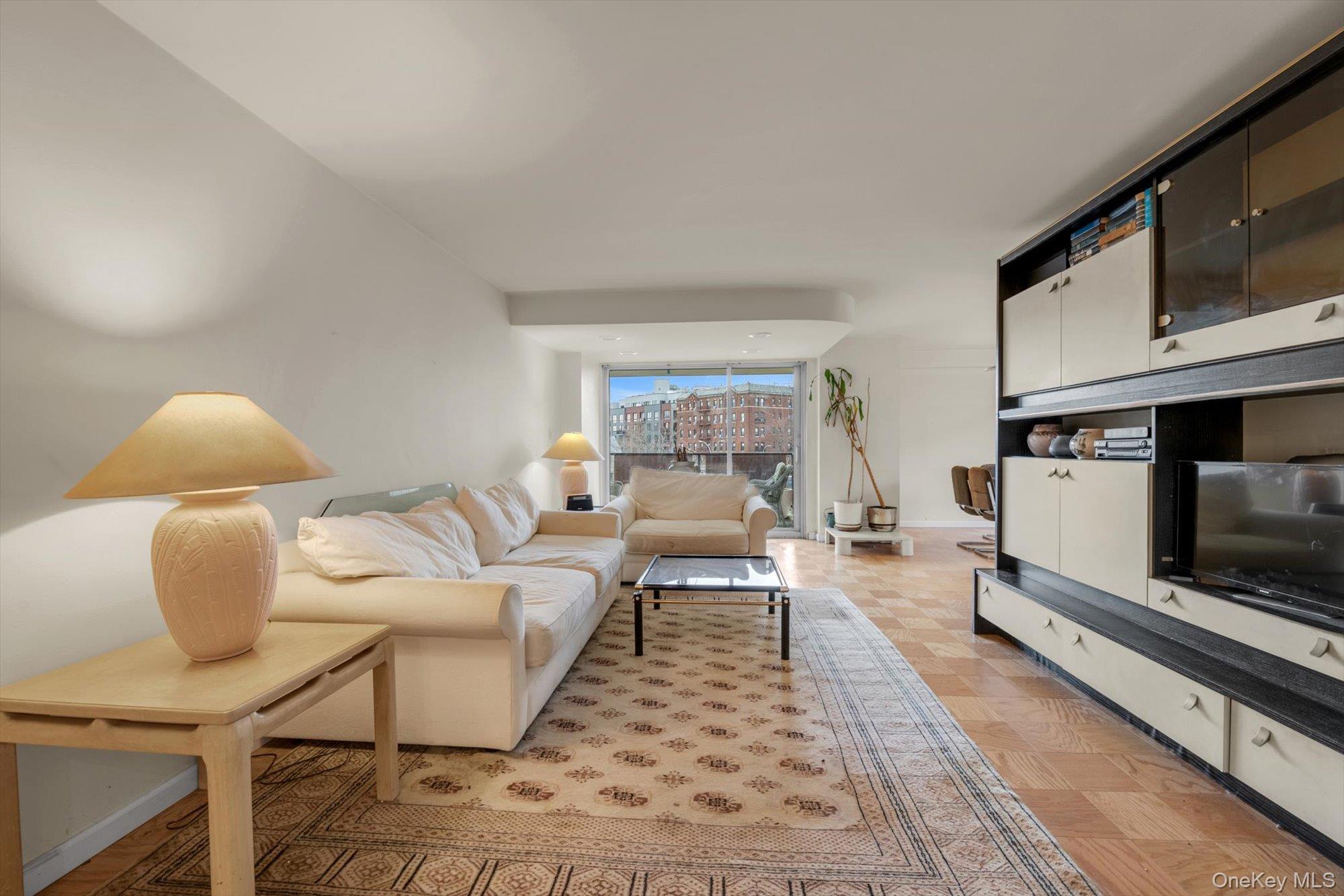 110-11 Queens Boulevard 3c Property Photo 6