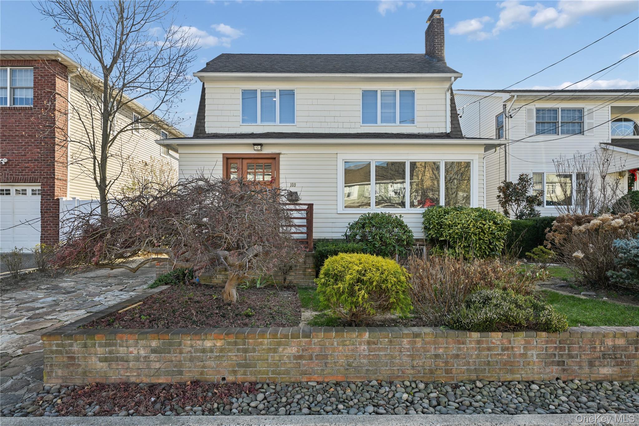 109 Longworth Avenue Property Photo 1
