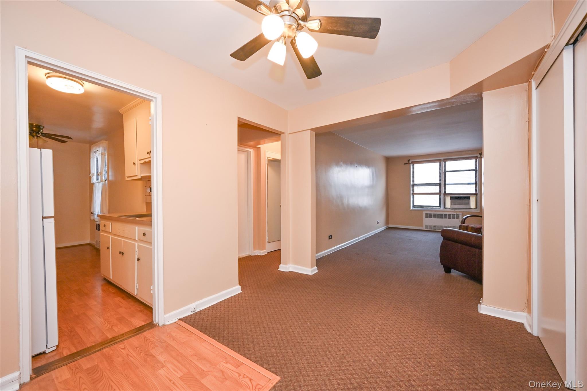 33-26 92 Street 4x Property Photo 8