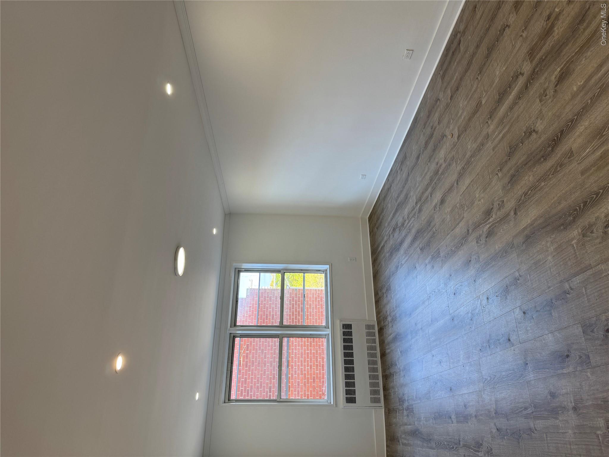 222-89 Braddock Avenue 3-e Property Photo 2