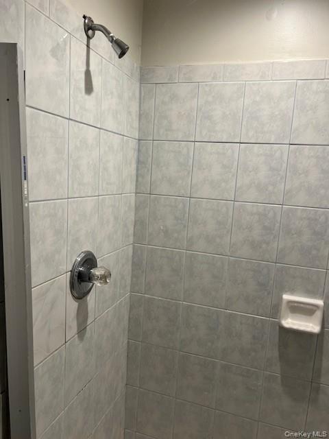 360 Mount Pleasant Avenue E Property Photo 3