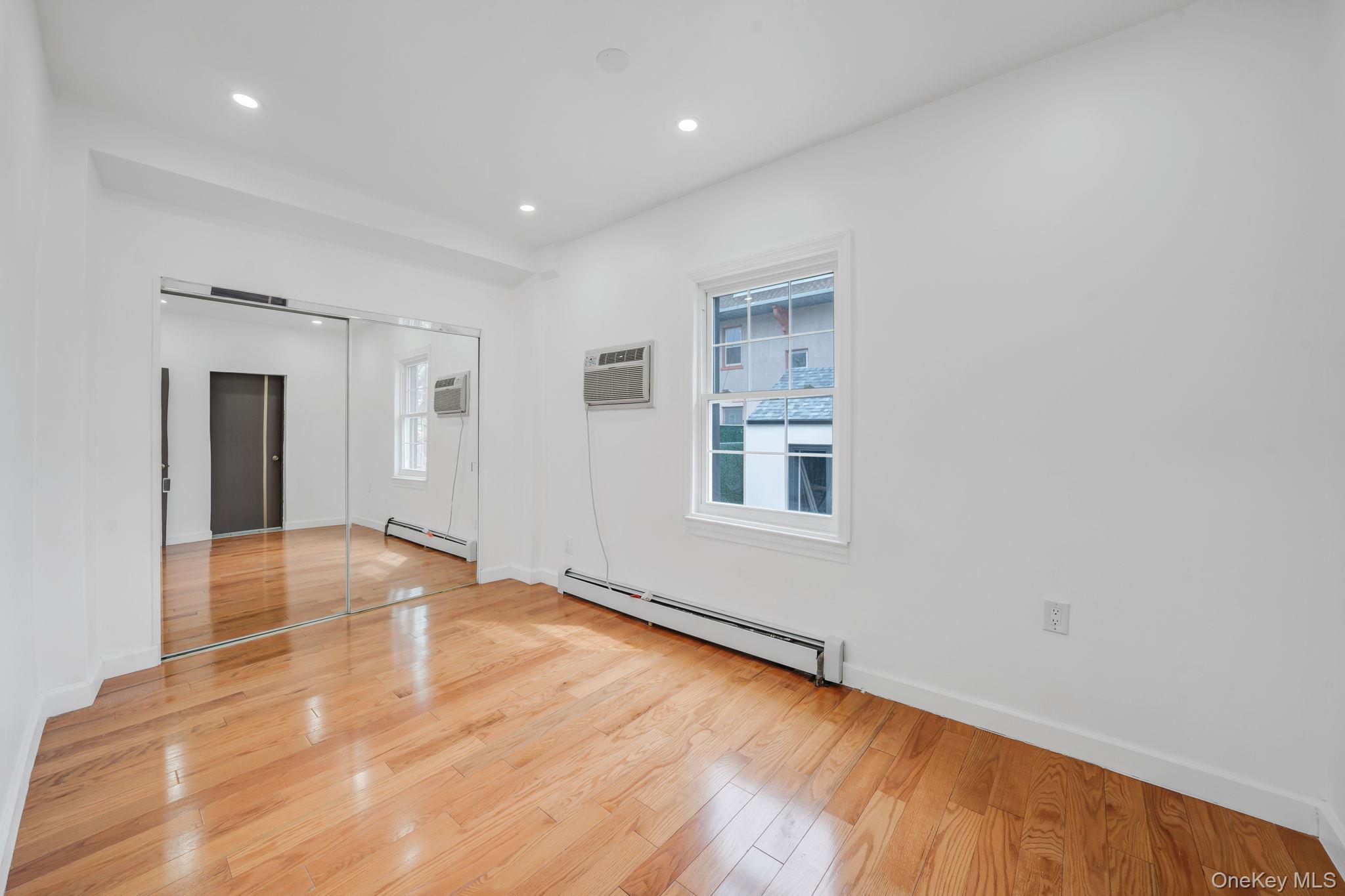 8703 168th Place Property Photo 11