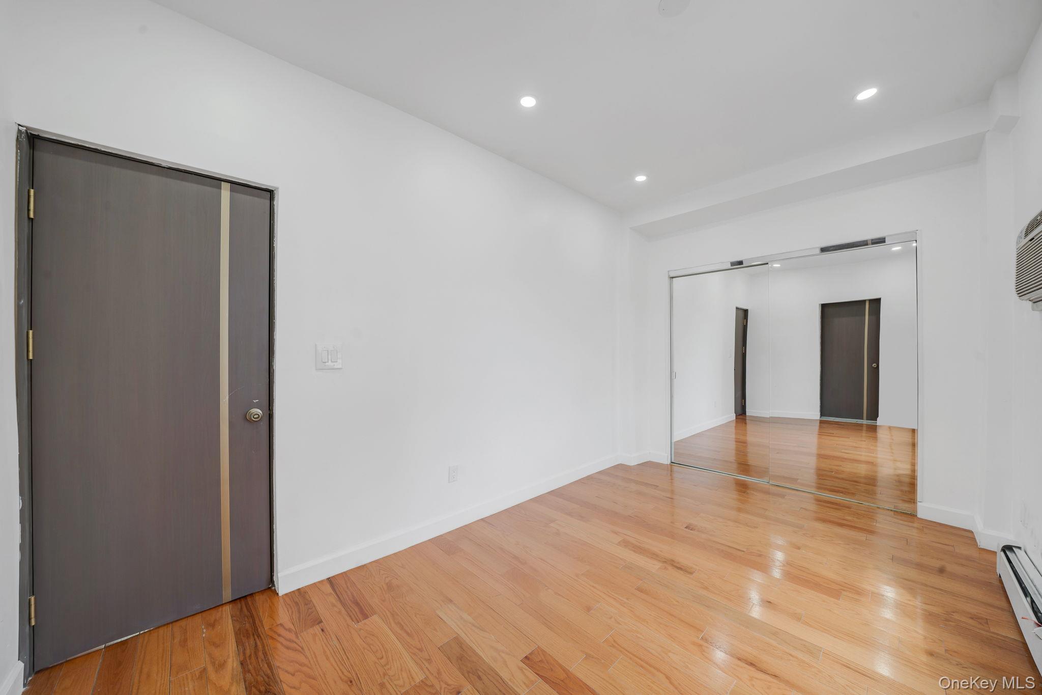 8703 168th Place Property Photo 12