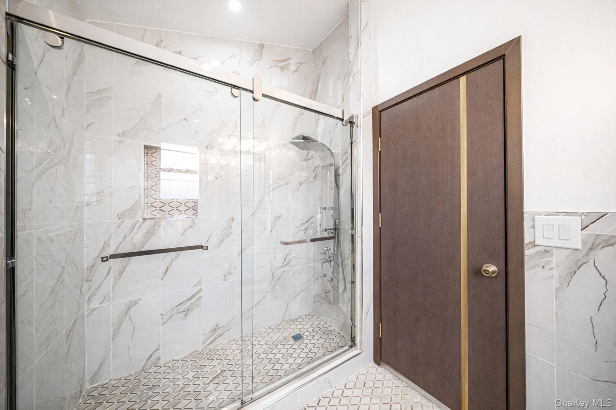 8703 168th Place Property Photo 14