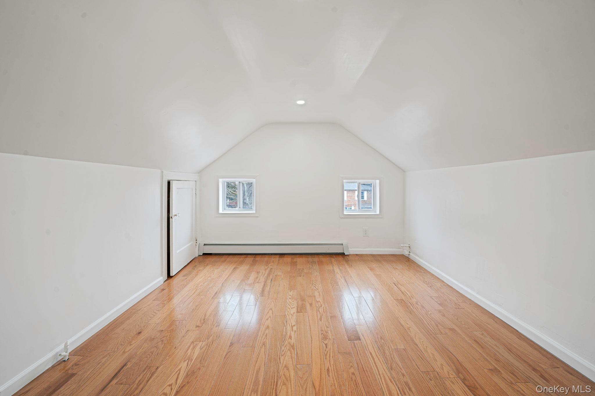 8703 168th Place Property Photo 31
