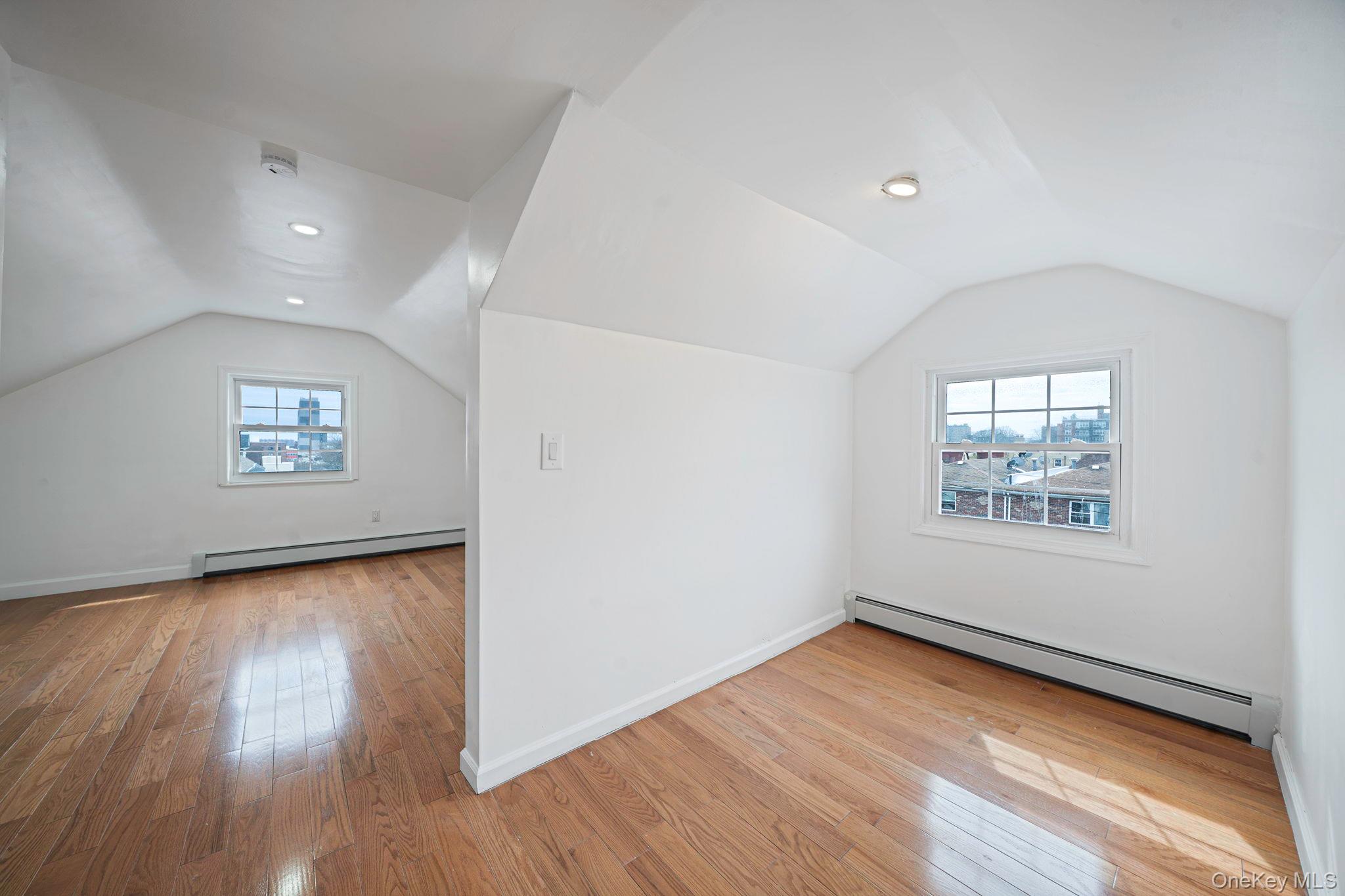 8703 168th Place Property Photo 33