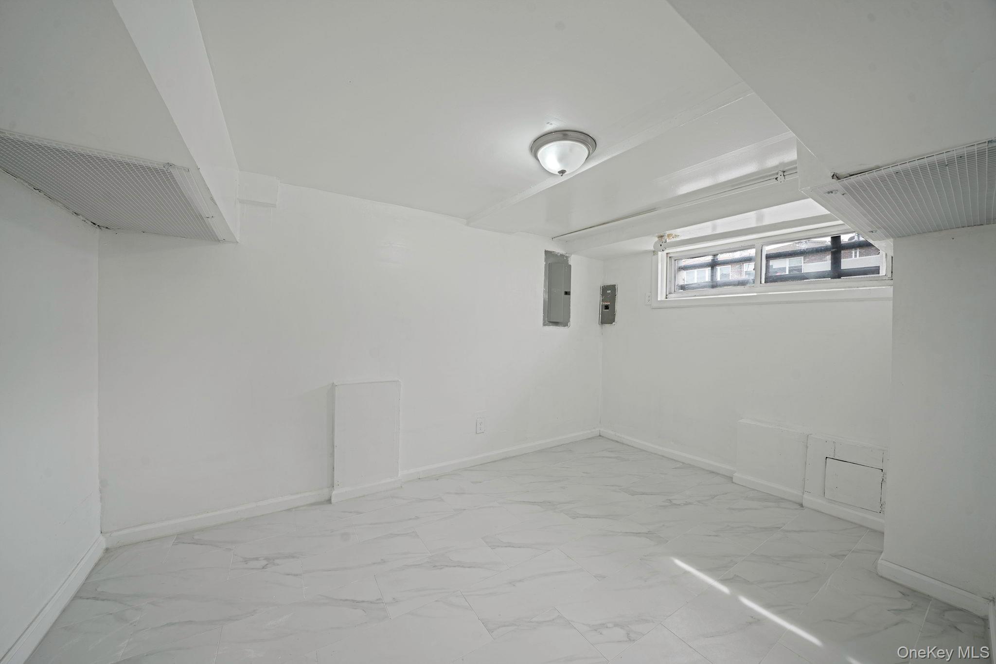 8703 168th Place Property Photo 39