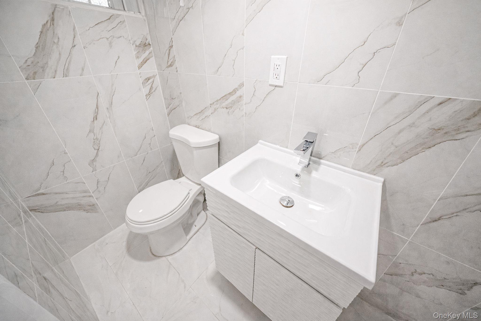 8703 168th Place Property Photo 44