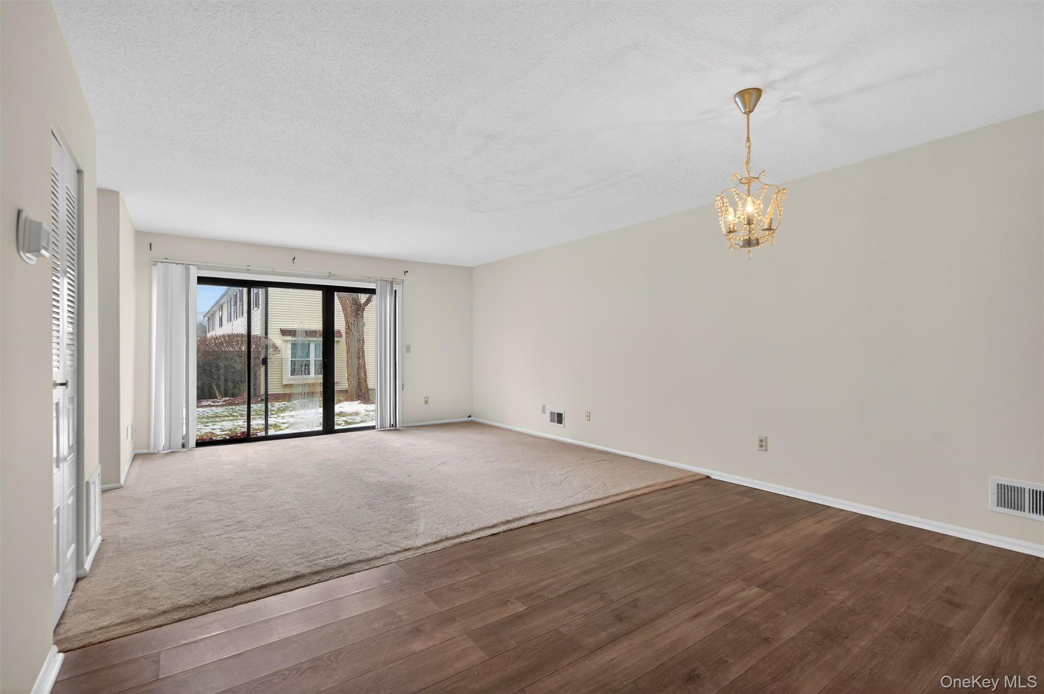 25 Moore Lane Property Photo 9