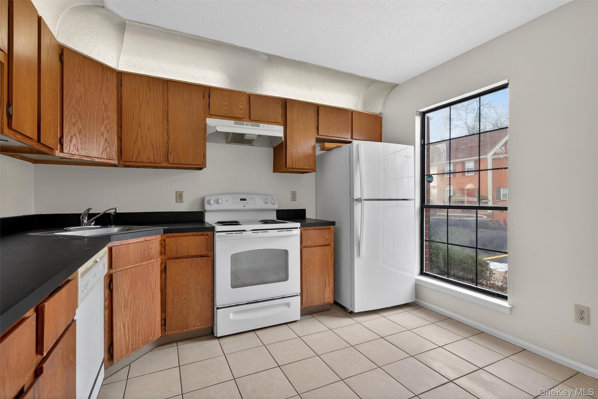 25 Moore Lane Property Photo 14