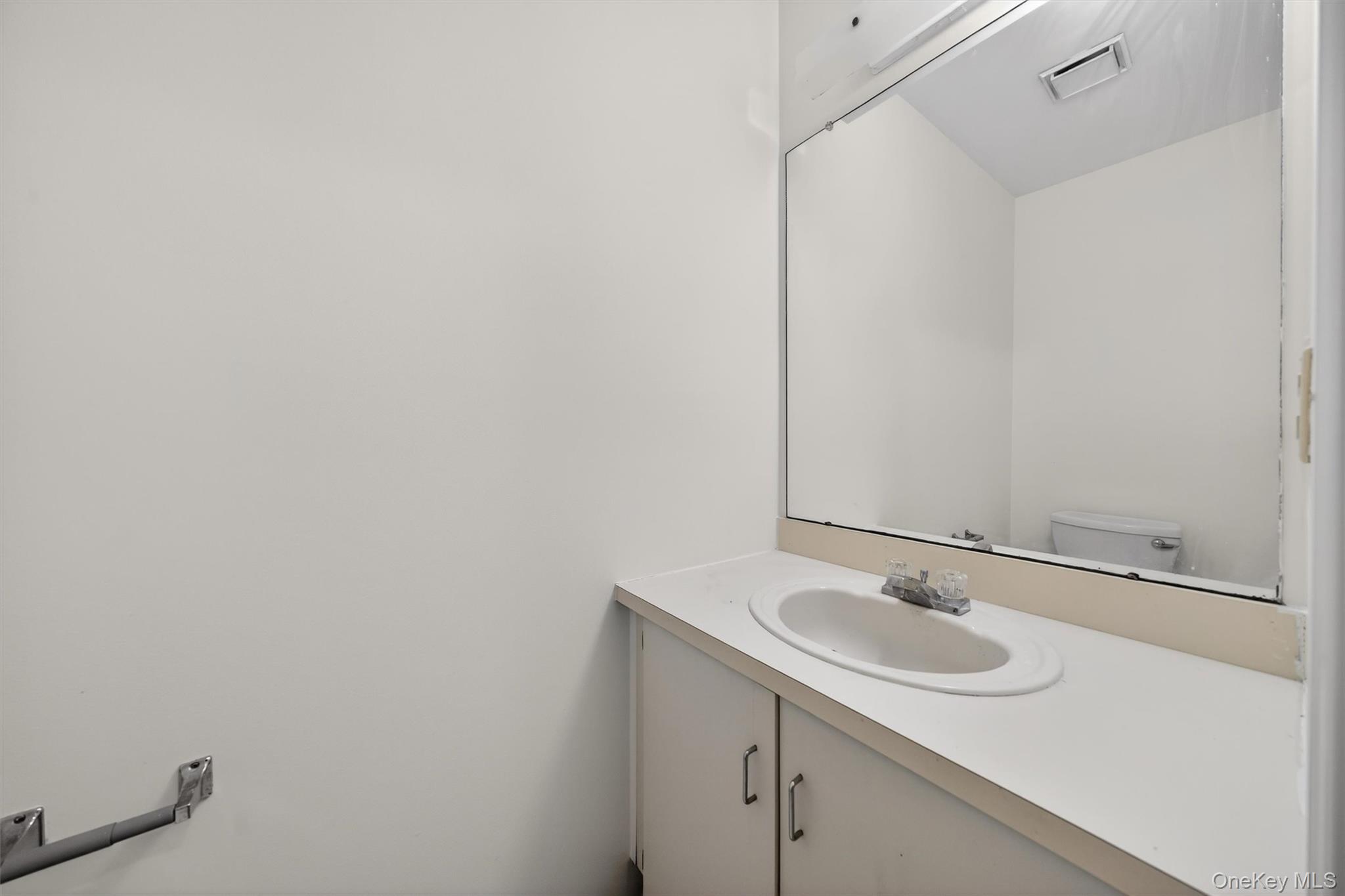 25 Moore Lane Property Photo 18