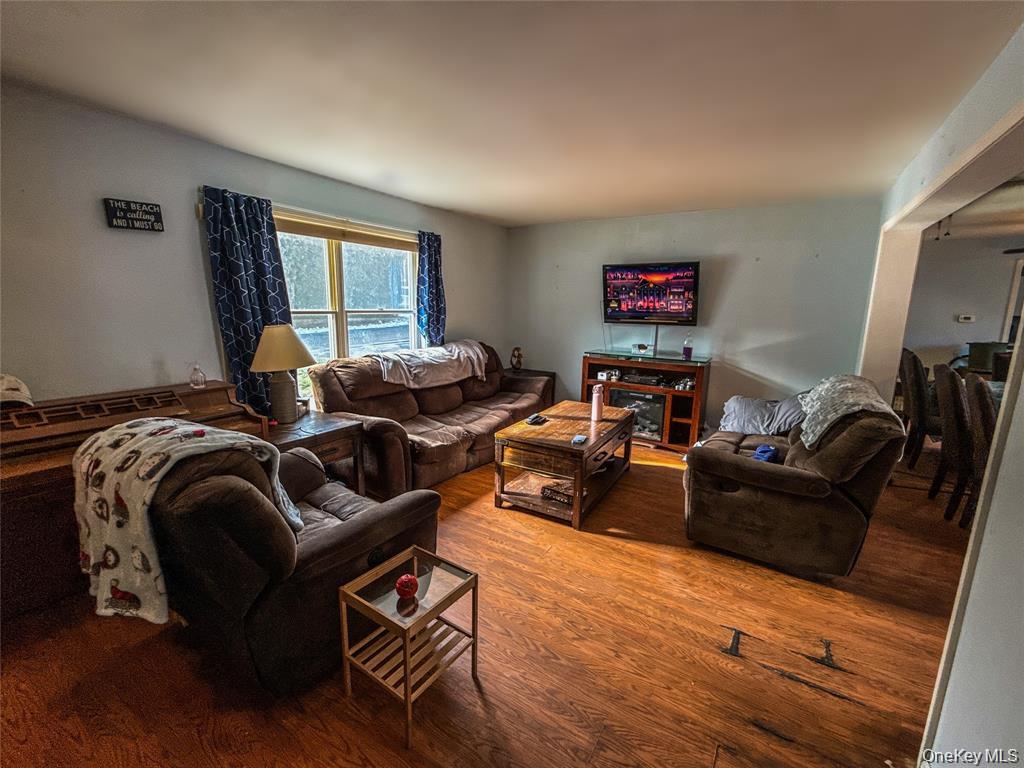 33 Muntz Lane Property Photo 5