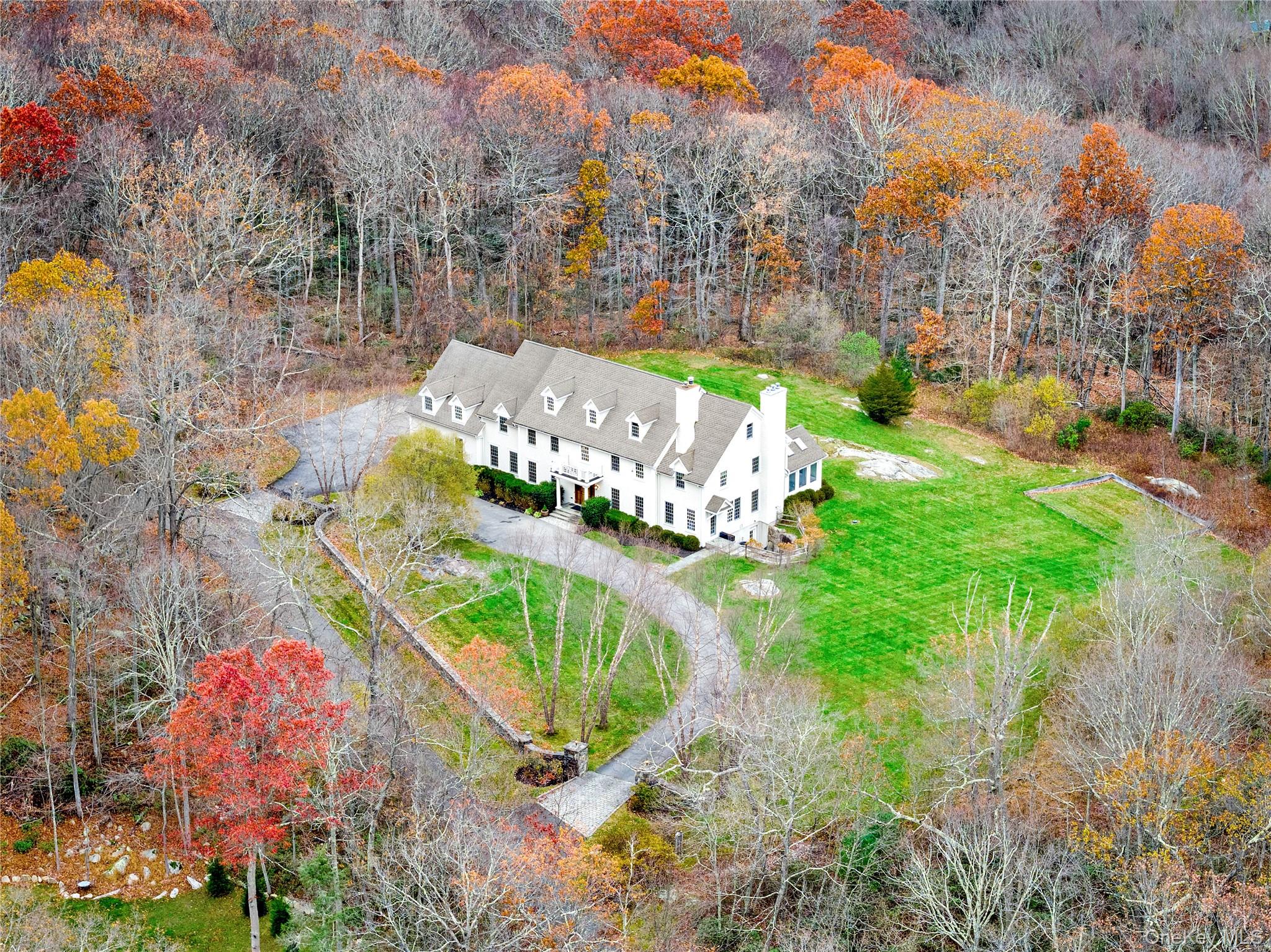 11 Lost Nations Road Property Photo 2