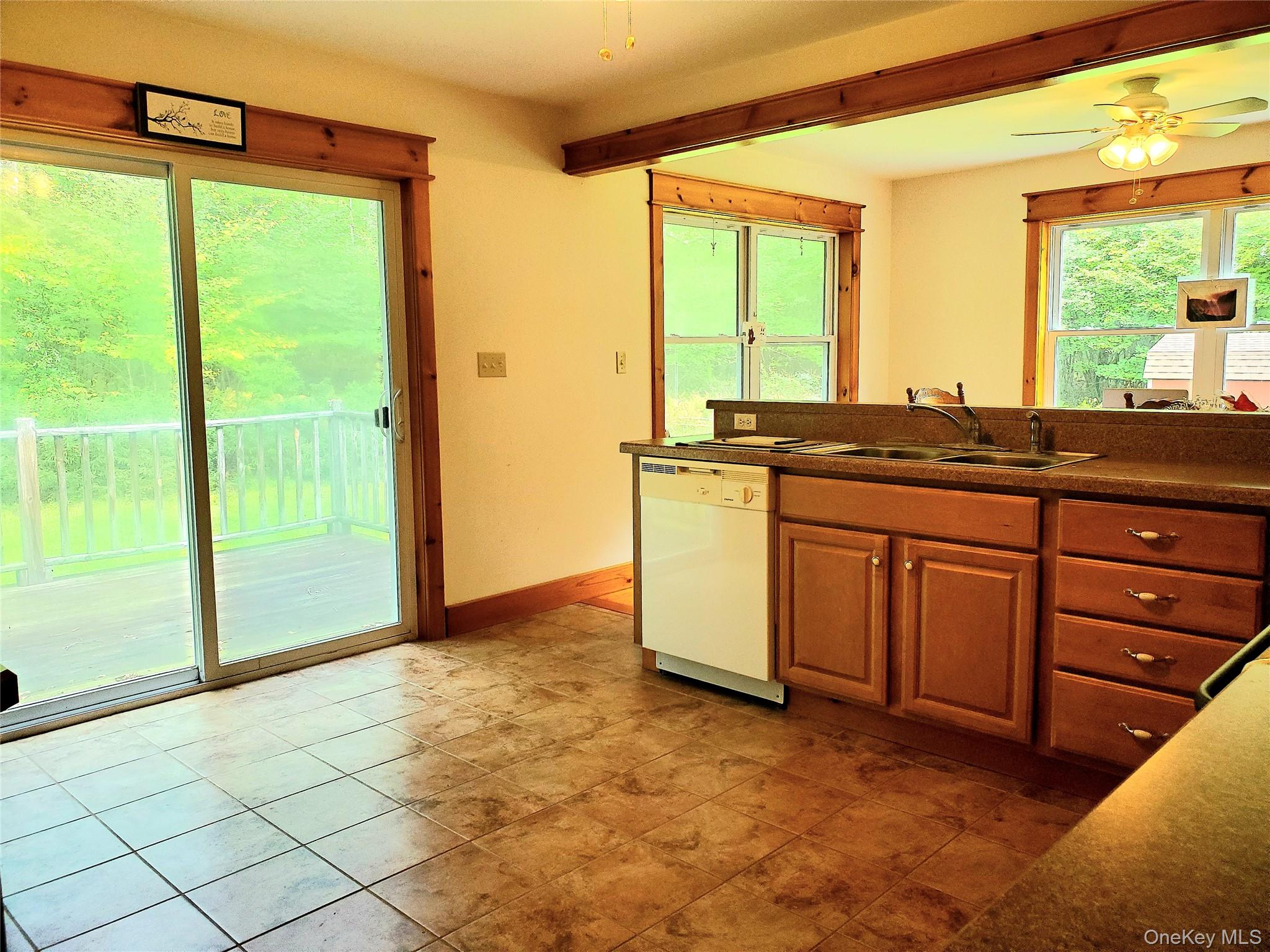 76 Wynkoop Drive Property Photo 10