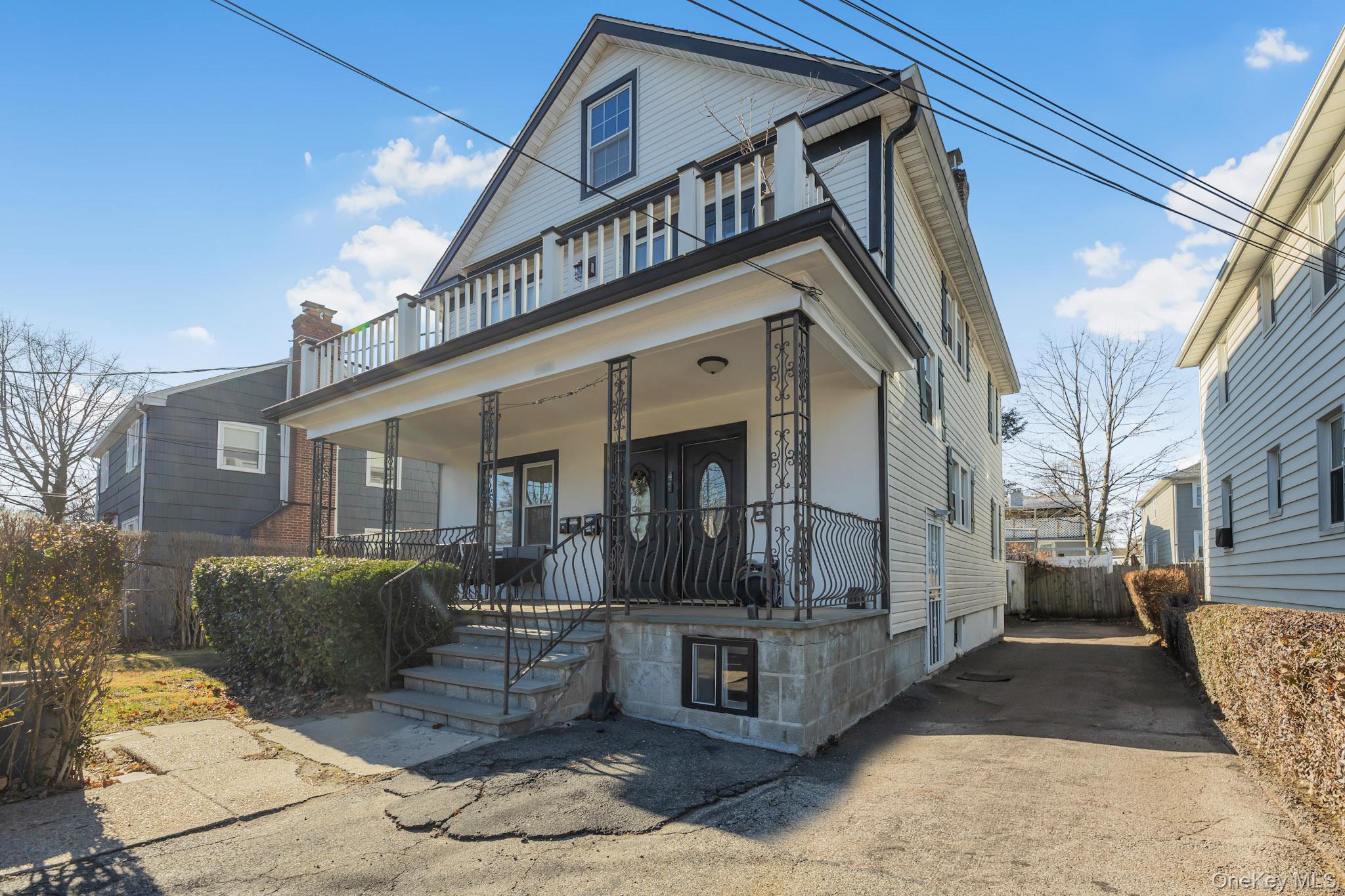 168 Stephenson Boulevard Property Photo 2