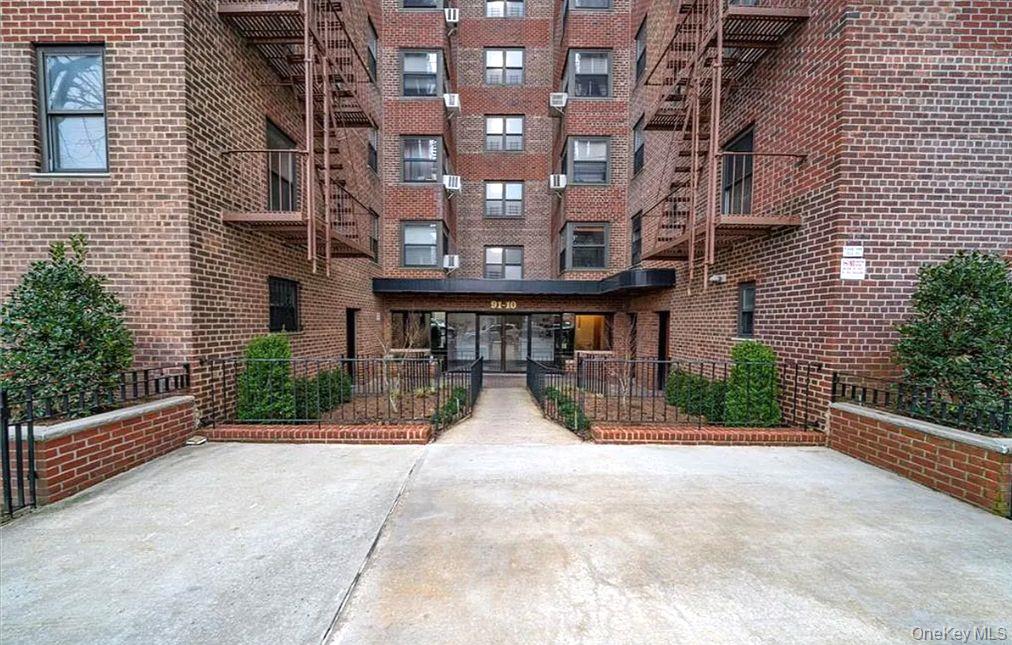 91-10 32 Avenue E102 Property Photo 1