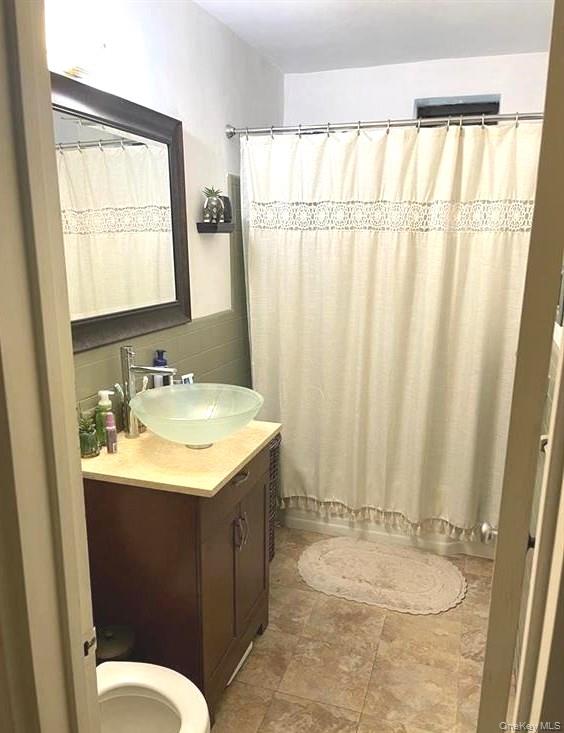 91-10 32 Avenue E102 Property Photo 9
