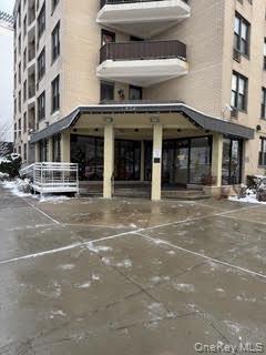 1874 Pelham Parkway 5C Property Photo 1