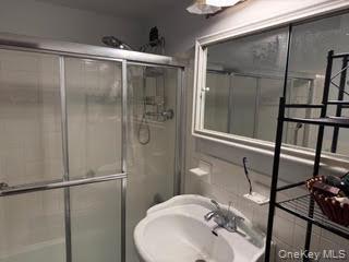 1874 Pelham Parkway 5c Property Photo 9