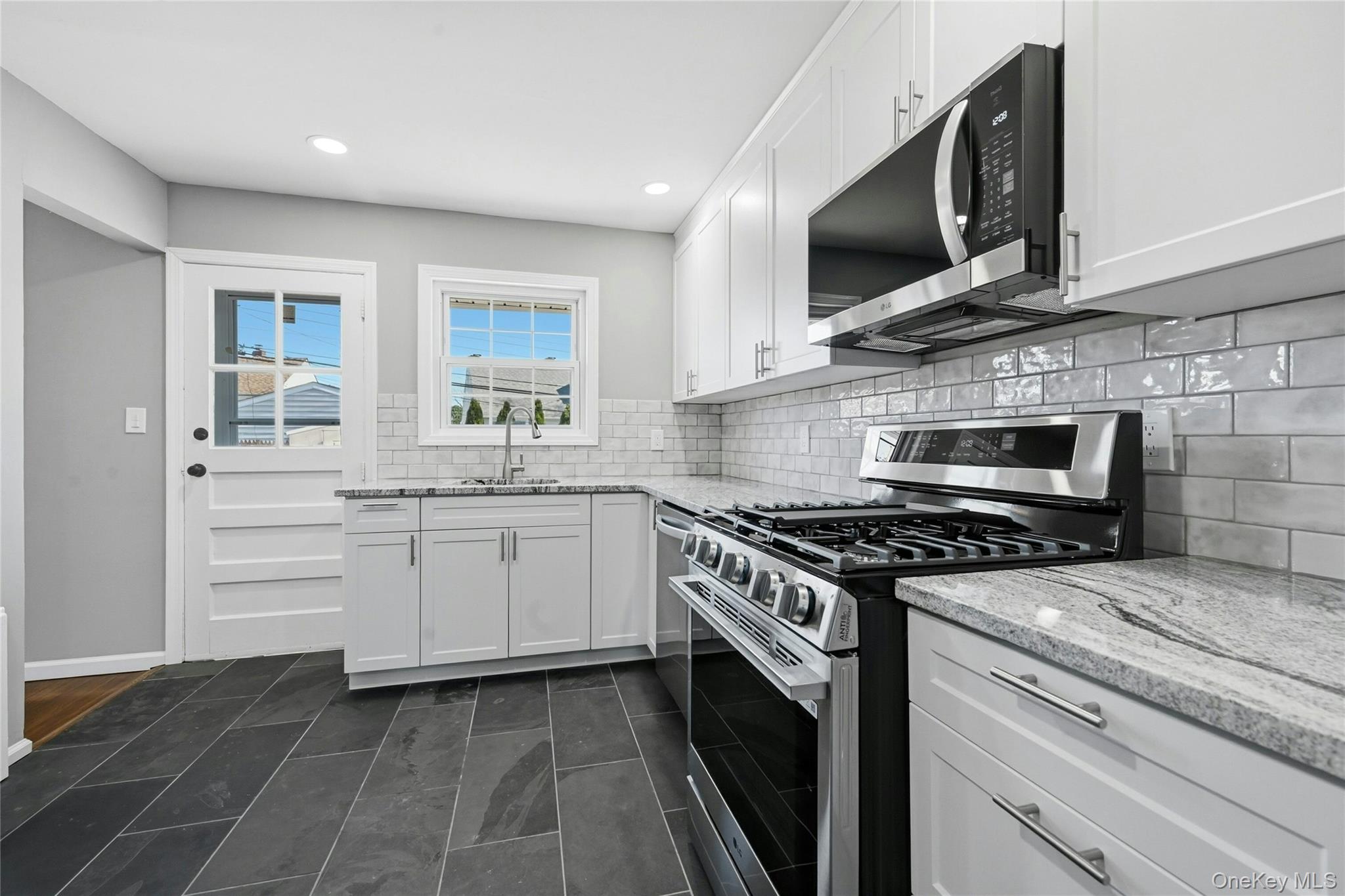 123 S Fordham Road Property Photo 10