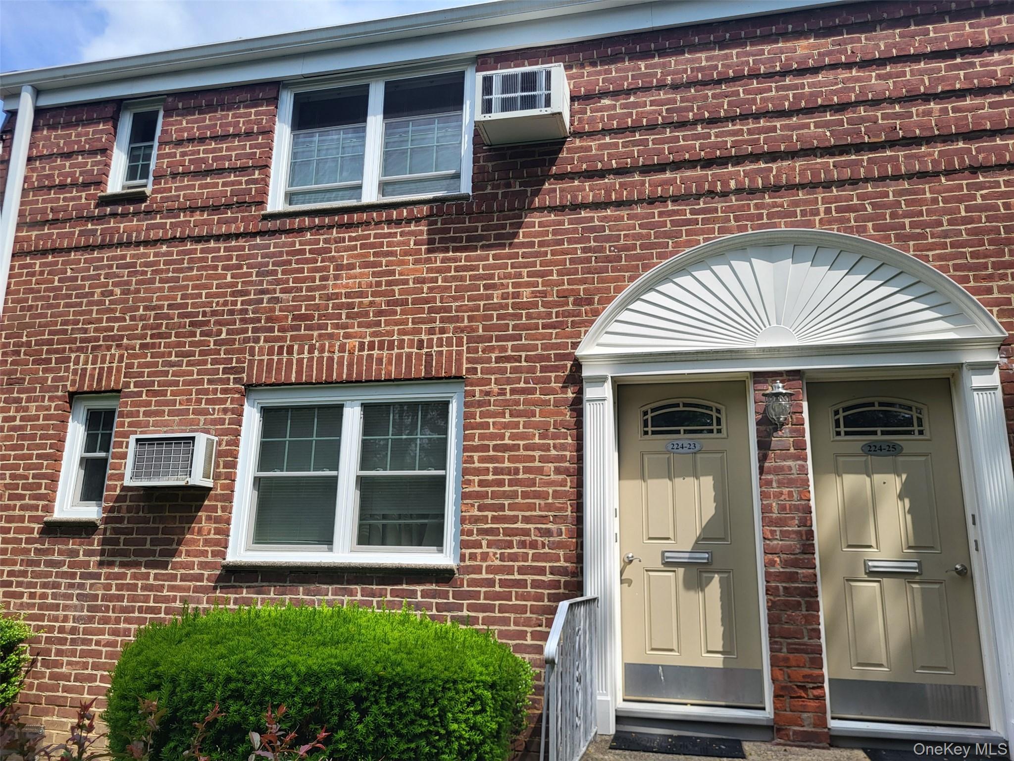 224-23 Kingsbury Avenue B Property Photo 6