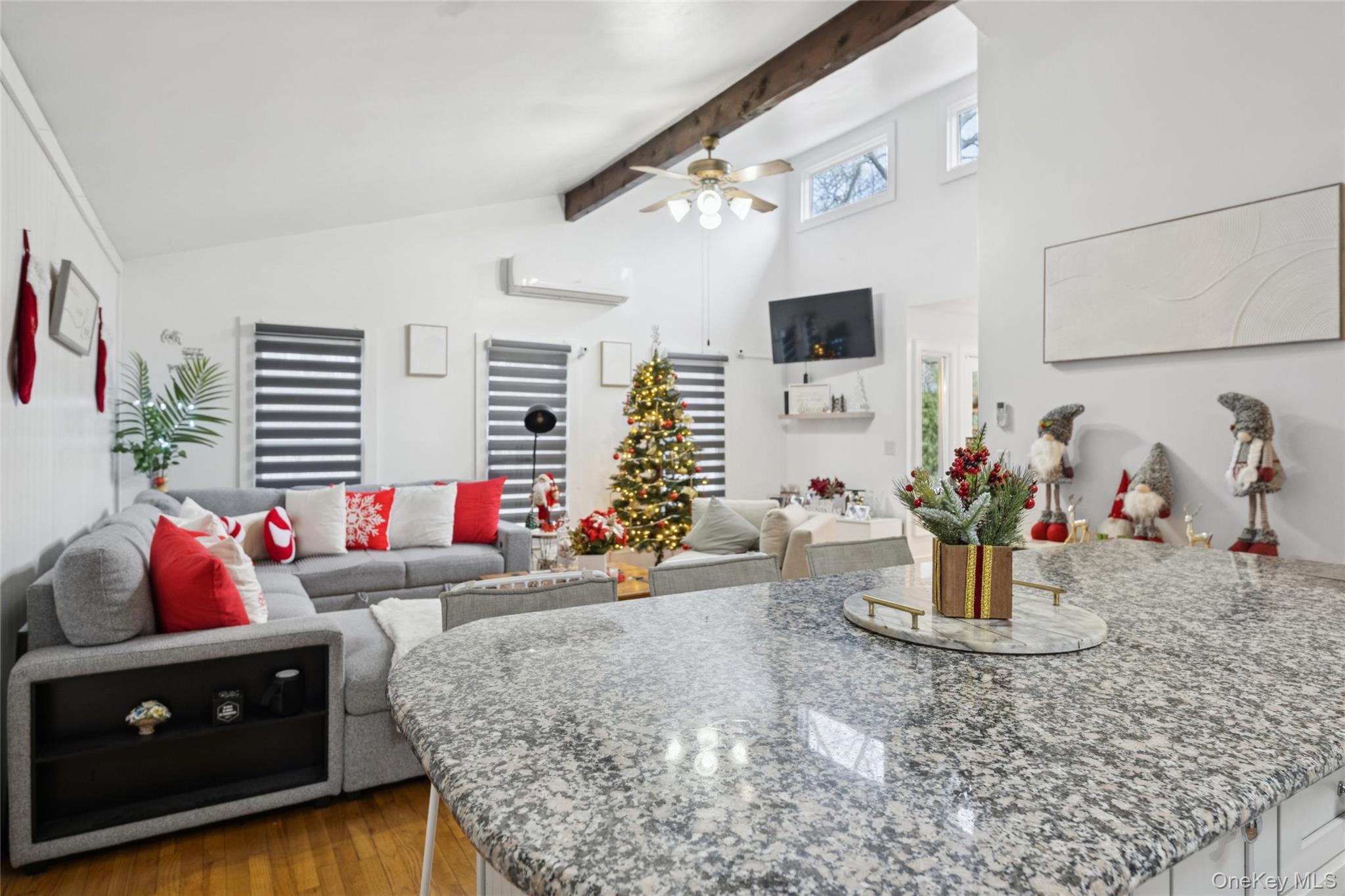6 Montauk Boulevard Property Photo 8