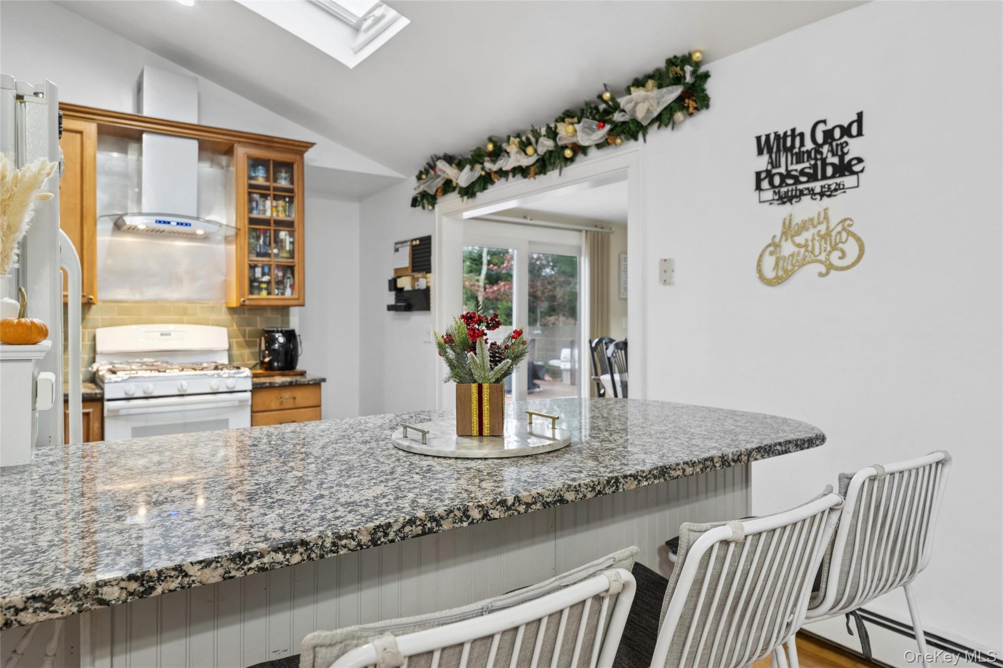 6 Montauk Boulevard Property Photo 14