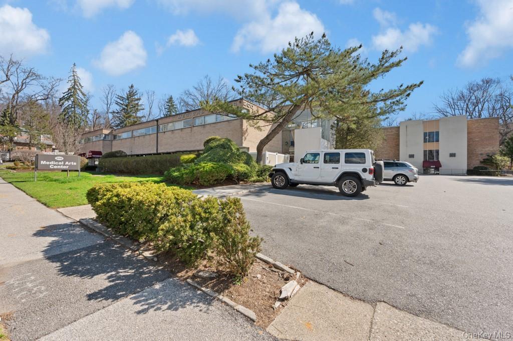 200 S Broadway 2-4 Bldg 2 Property Photo 2