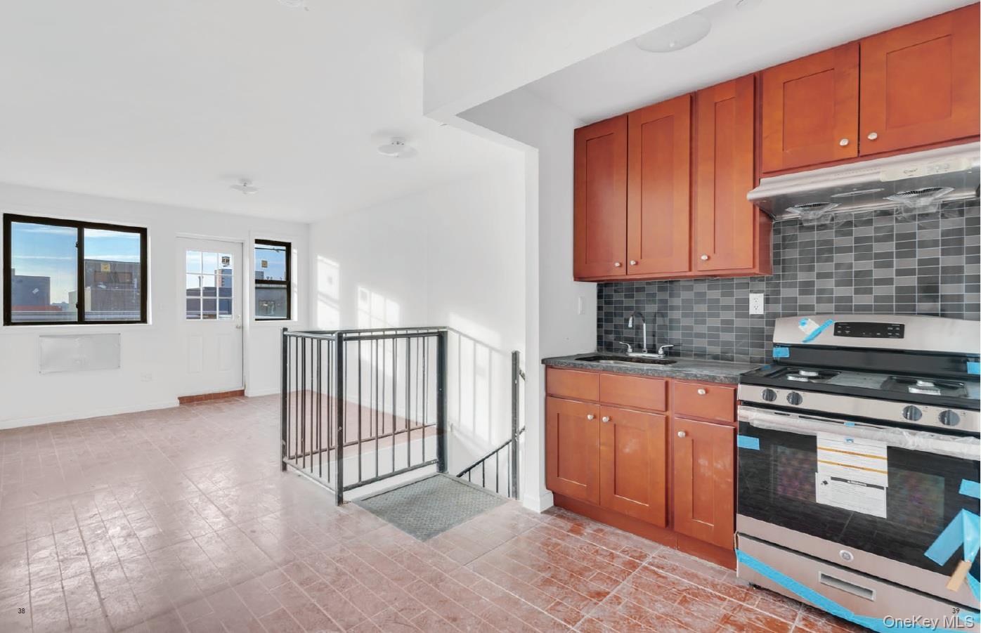 944753 Property Photo 5