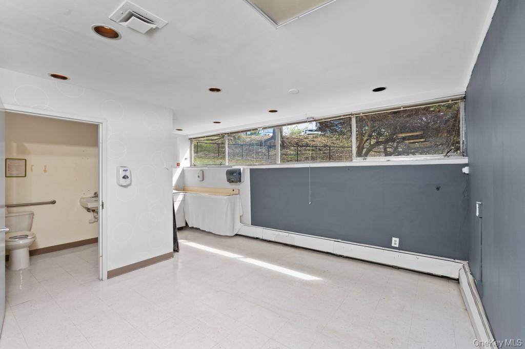 200 S Broadway Unit #200 Bldg 1 Property Photo 11
