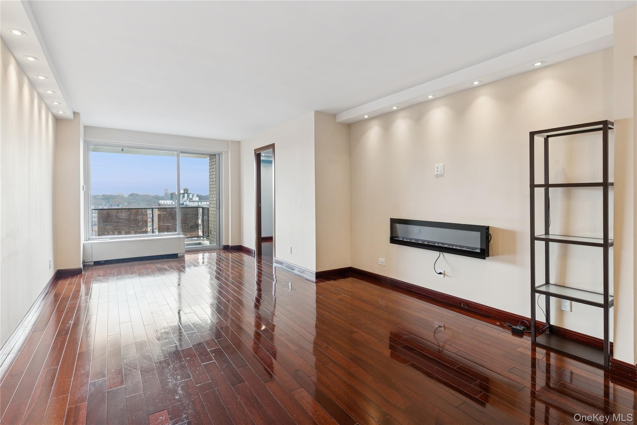 110-11 Queens Boulevard 14a Property Photo 9